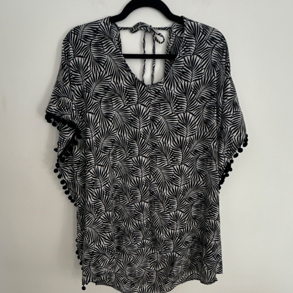 Faded Rose Womens Black White Leaf Print Swim Cover Up Pom Pom Trim Top